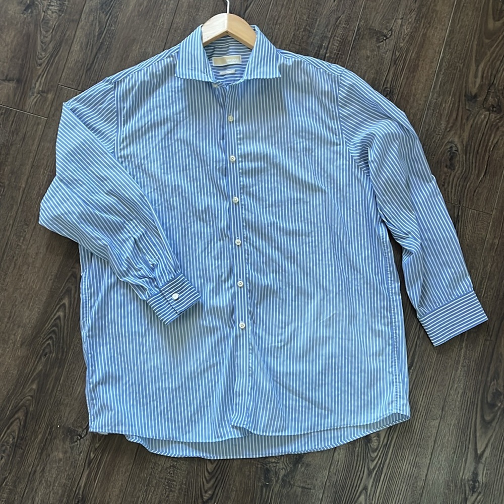 Michael Kors non iron men’s button down long sleeved shirt